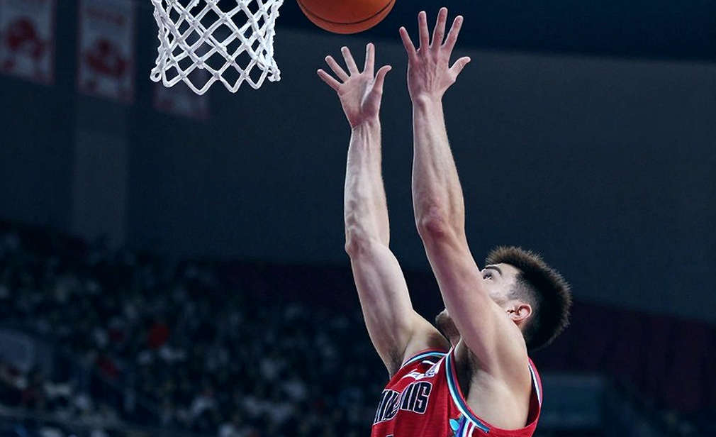 Jasikevičius và đêm Fenerbahçe nứt kính ở Abu Dhabi: Những lỗi lầm không tên của một vương triều đang xây