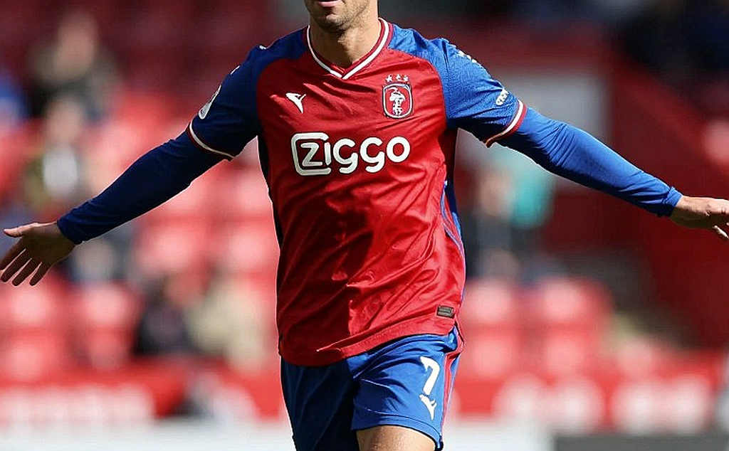 Cuộc gọi không đến: Guus Til, Peter Bosz và khoảng trống giao thức của đội tuyển Hà Lan